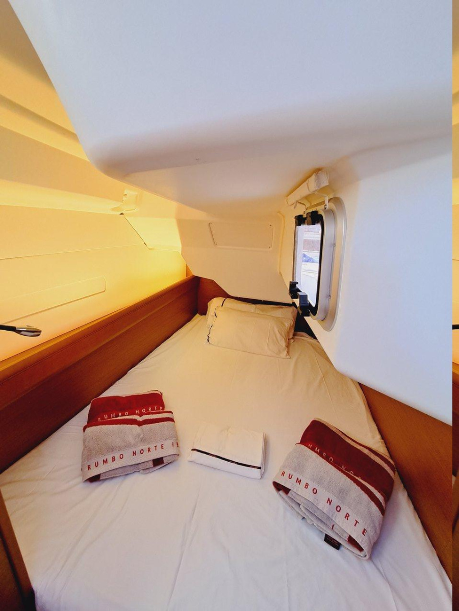 Sun Odyssey 389 — photo 14