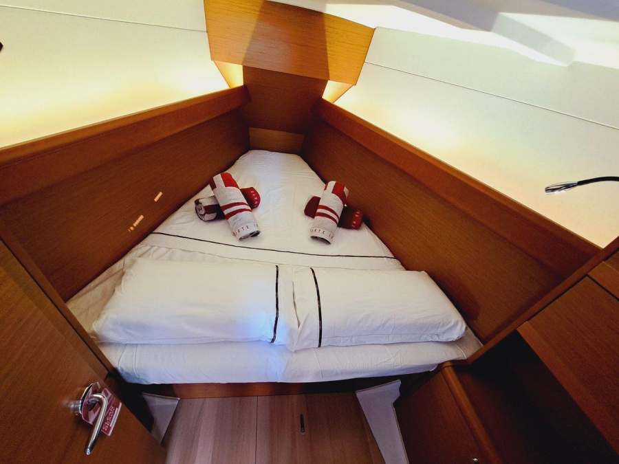 Sun Odyssey 389 — photo 15