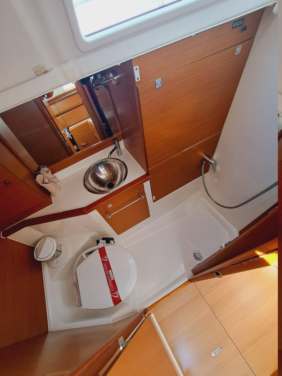 Sun Odyssey 389 — photo 16