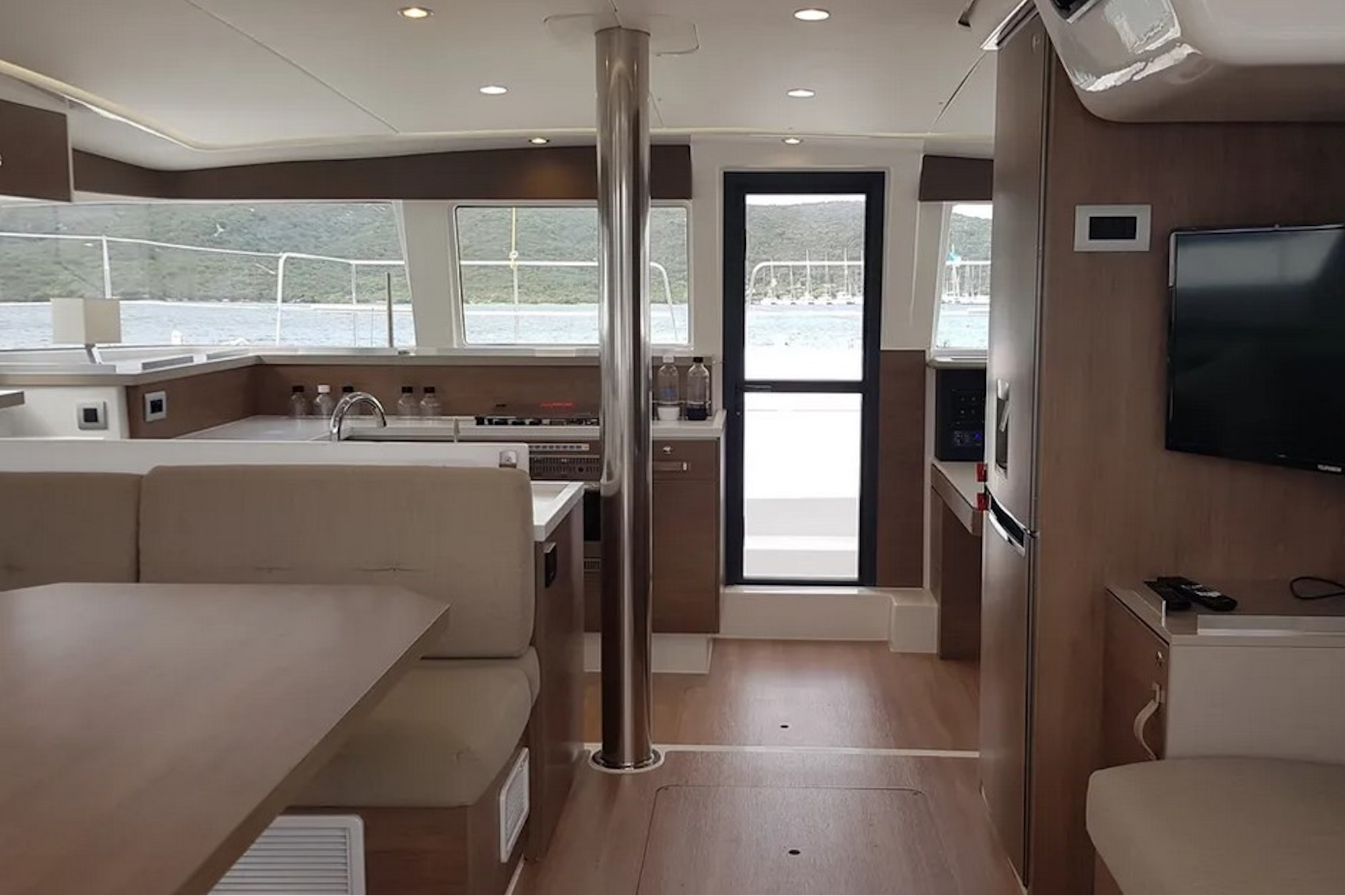 Bali 4.2 - 4 + 1 cab. — photo 10