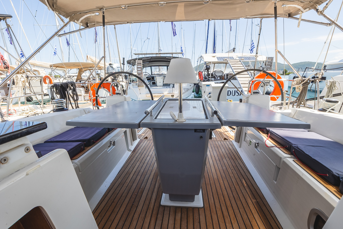 Oceanis 41.1 — photo 4