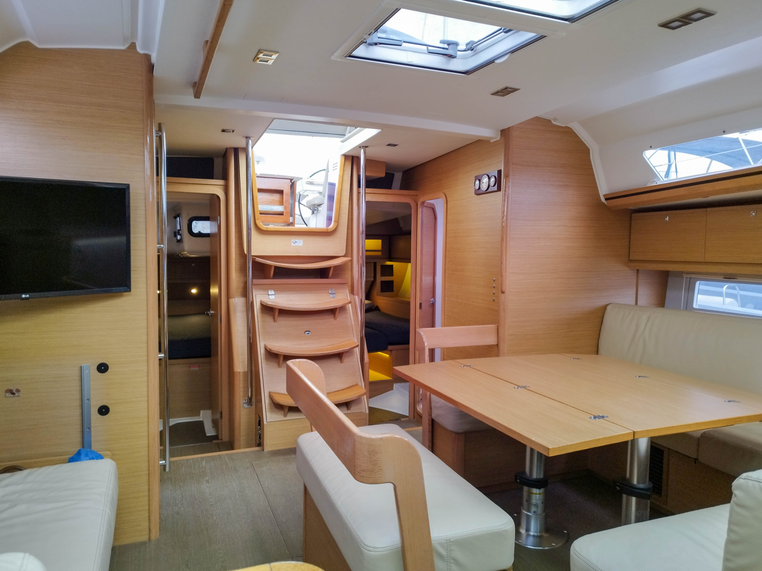 Dufour 520 GL — photo 19