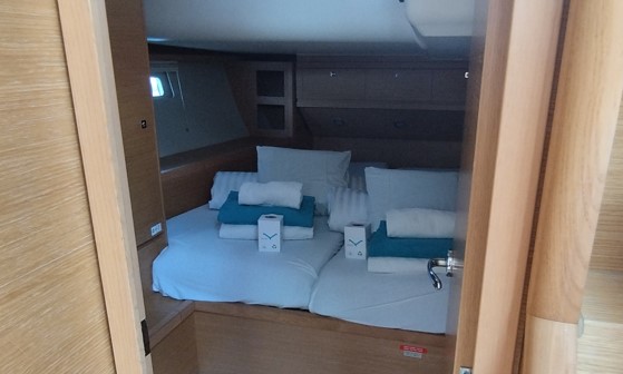 Dufour 520 GL — photo 30