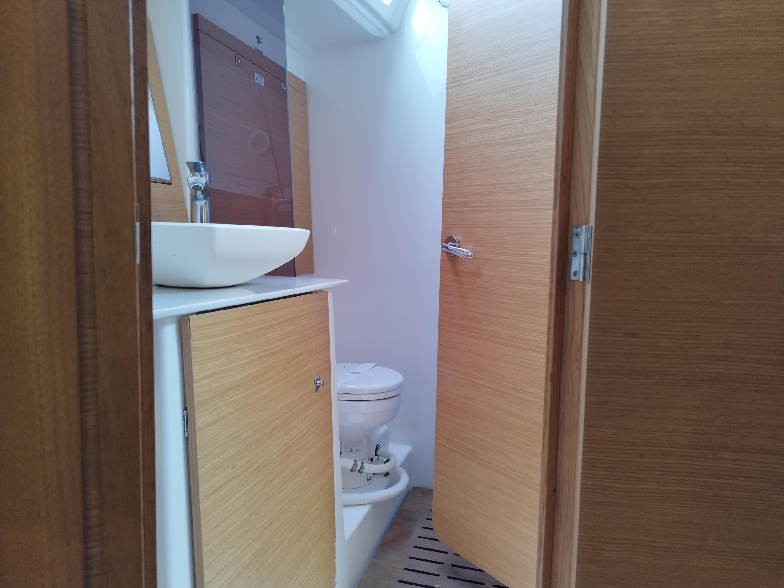 Dufour 520 GL — photo 7