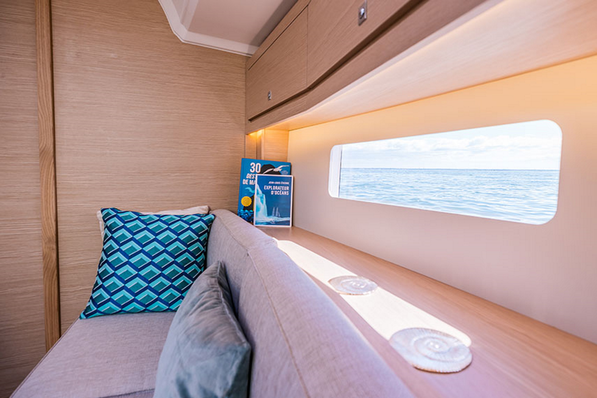 Dufour 37 - 3 cab. — photo 12