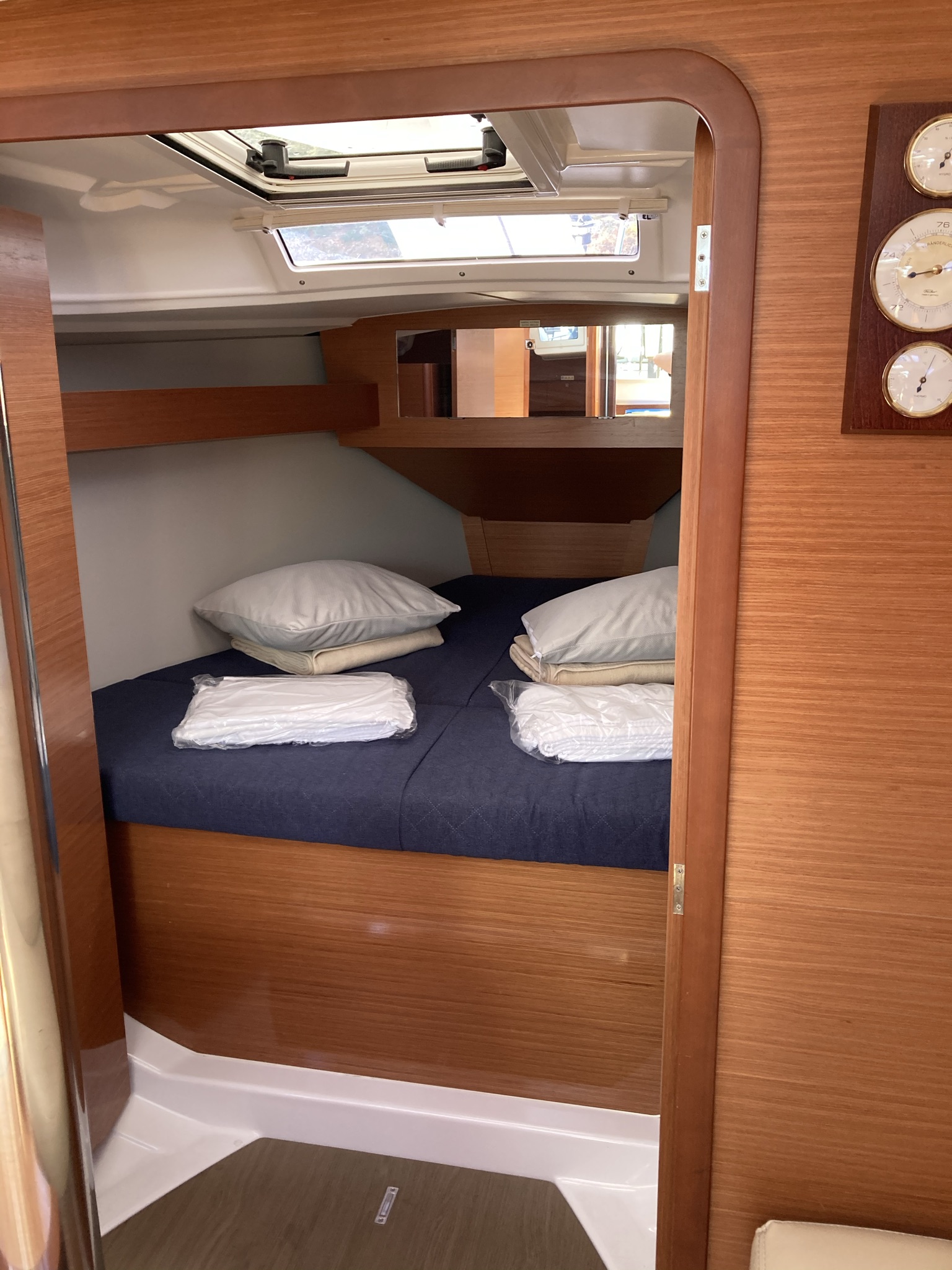 Dufour 360 GL - 3 cab. — photo 10