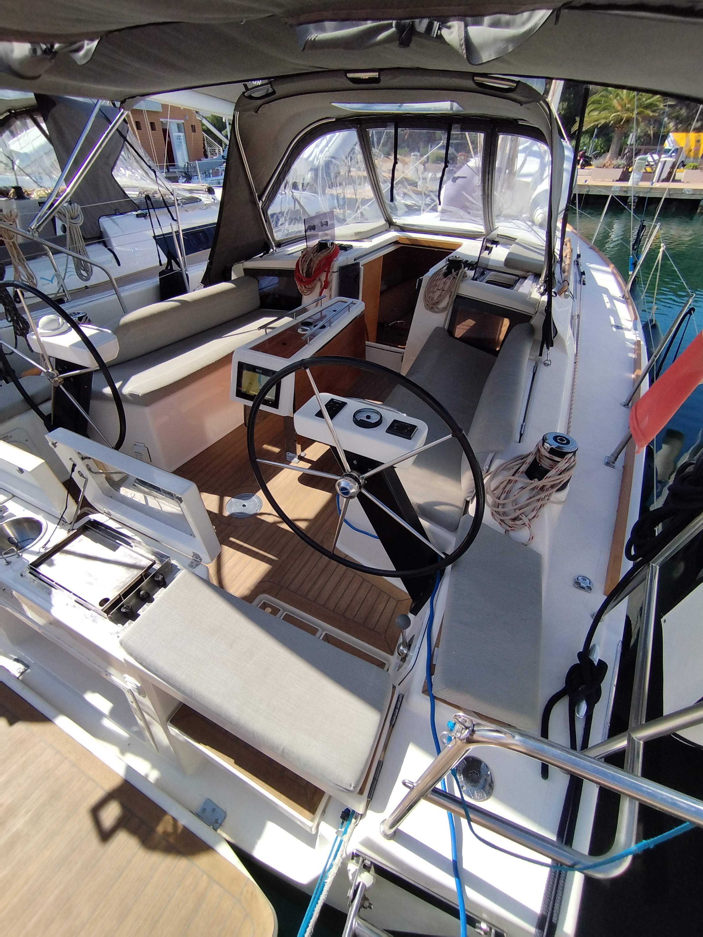 Dufour 360 GL - 3 cab. — photo 6