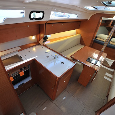 Dufour 360 GL - 3 cab. — photo 13