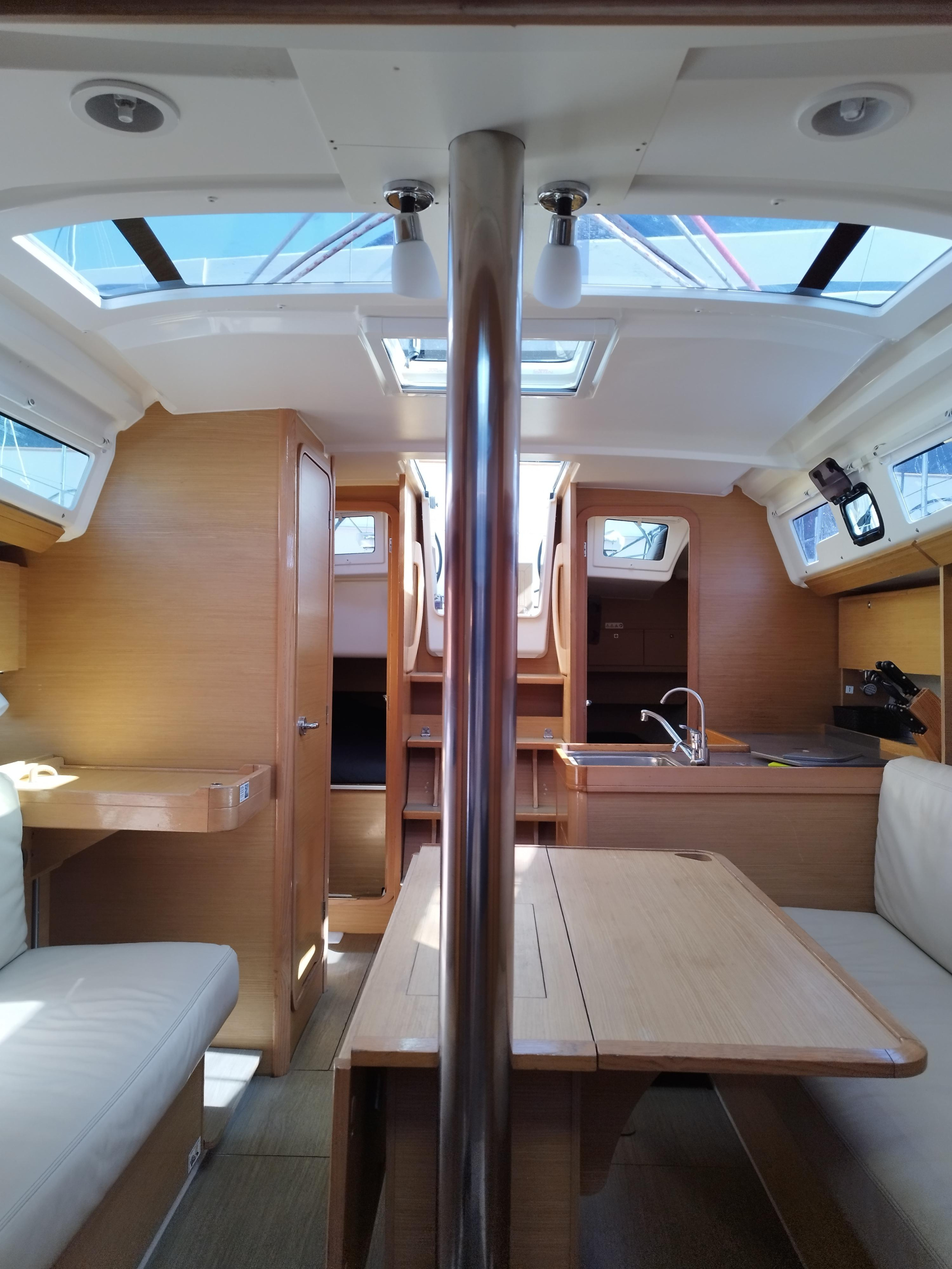 Dufour 360 GL - 3 cab. — photo 18
