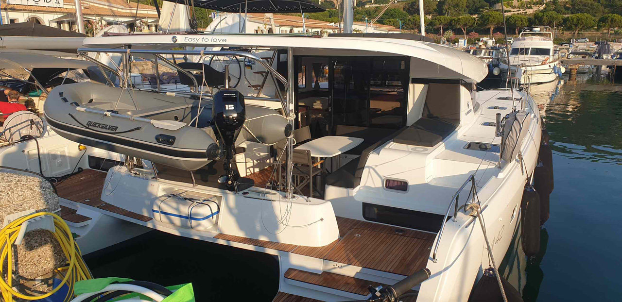 Lagoon 42 - 4 + 1 cab. — photo 1