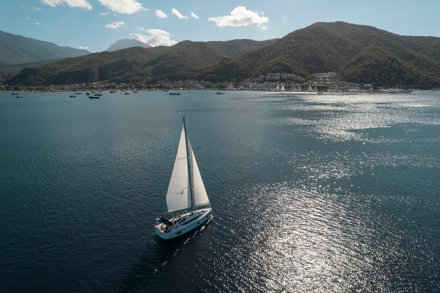 Bavaria C38 — photo 6