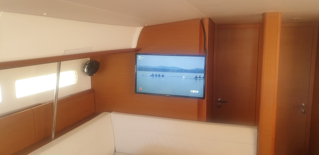 Sun Odyssey 519 - 4 + 1 cab. — photo 10