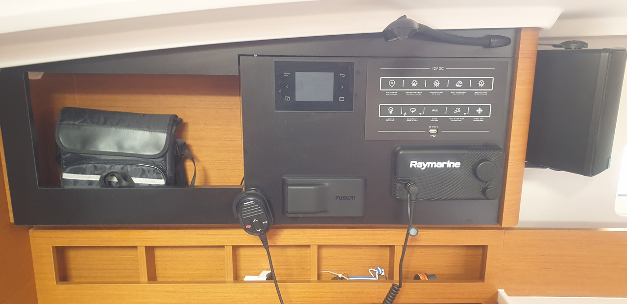 Sun Odyssey 410 - 3 cab. — photo 12