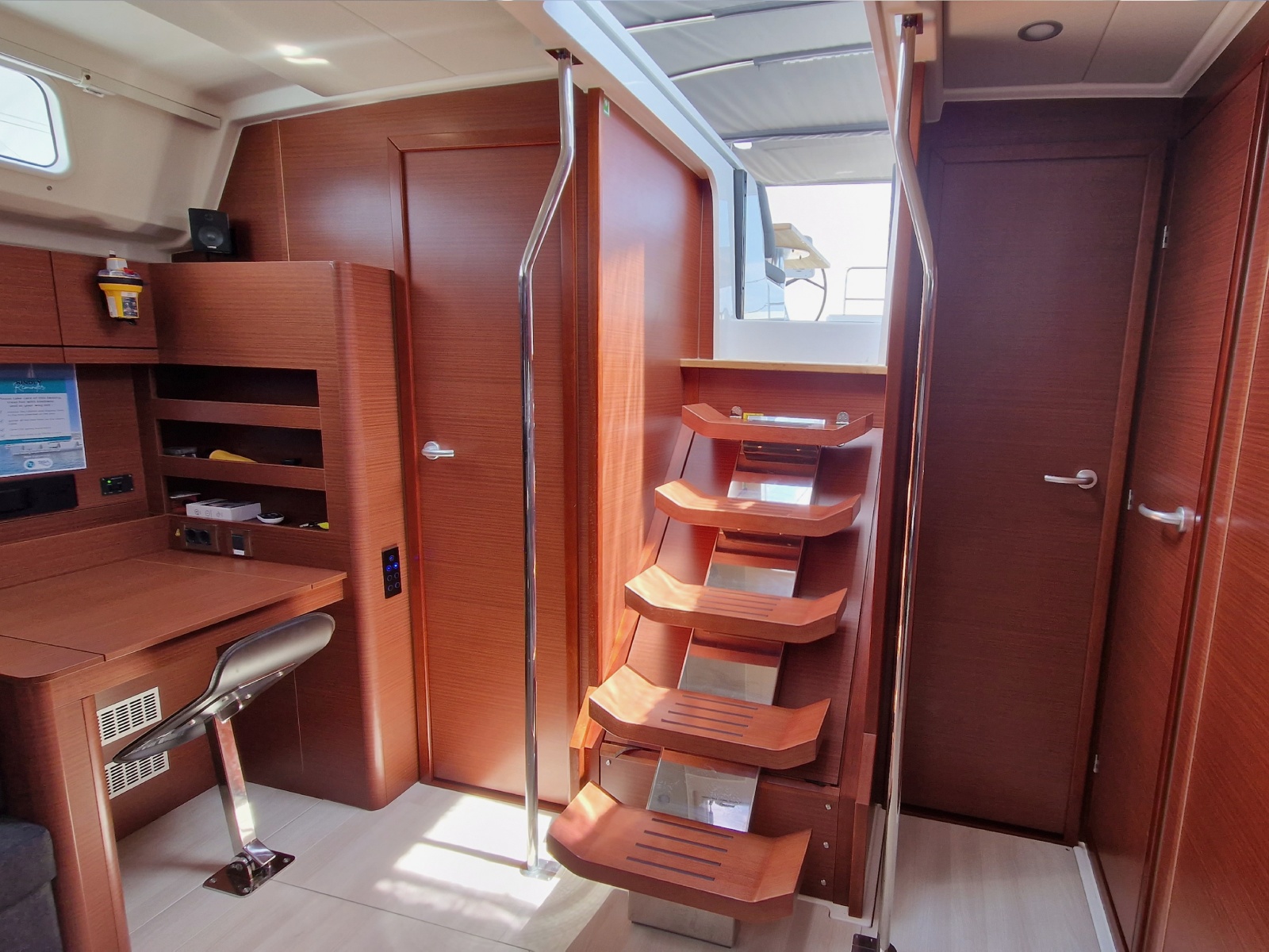 Hanse 508 - 5 + 1 cab. — photo 15