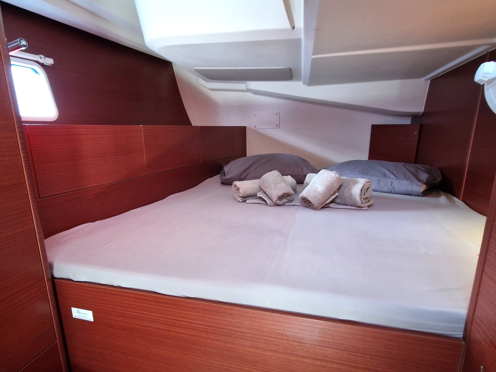 Hanse 508 - 5 + 1 cab. — photo 4