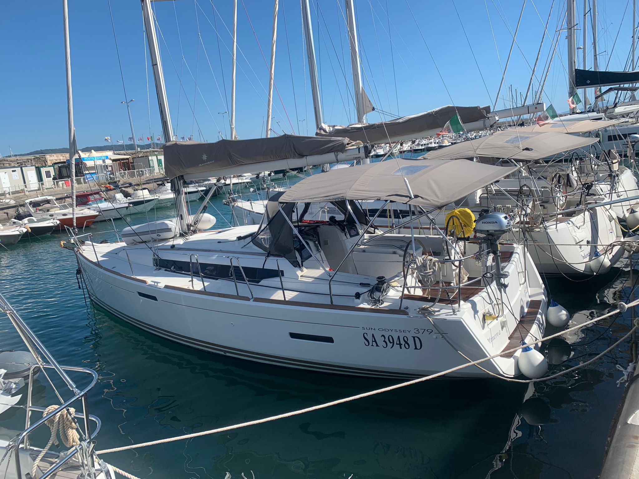 Sun Odyssey 379 — photo 8
