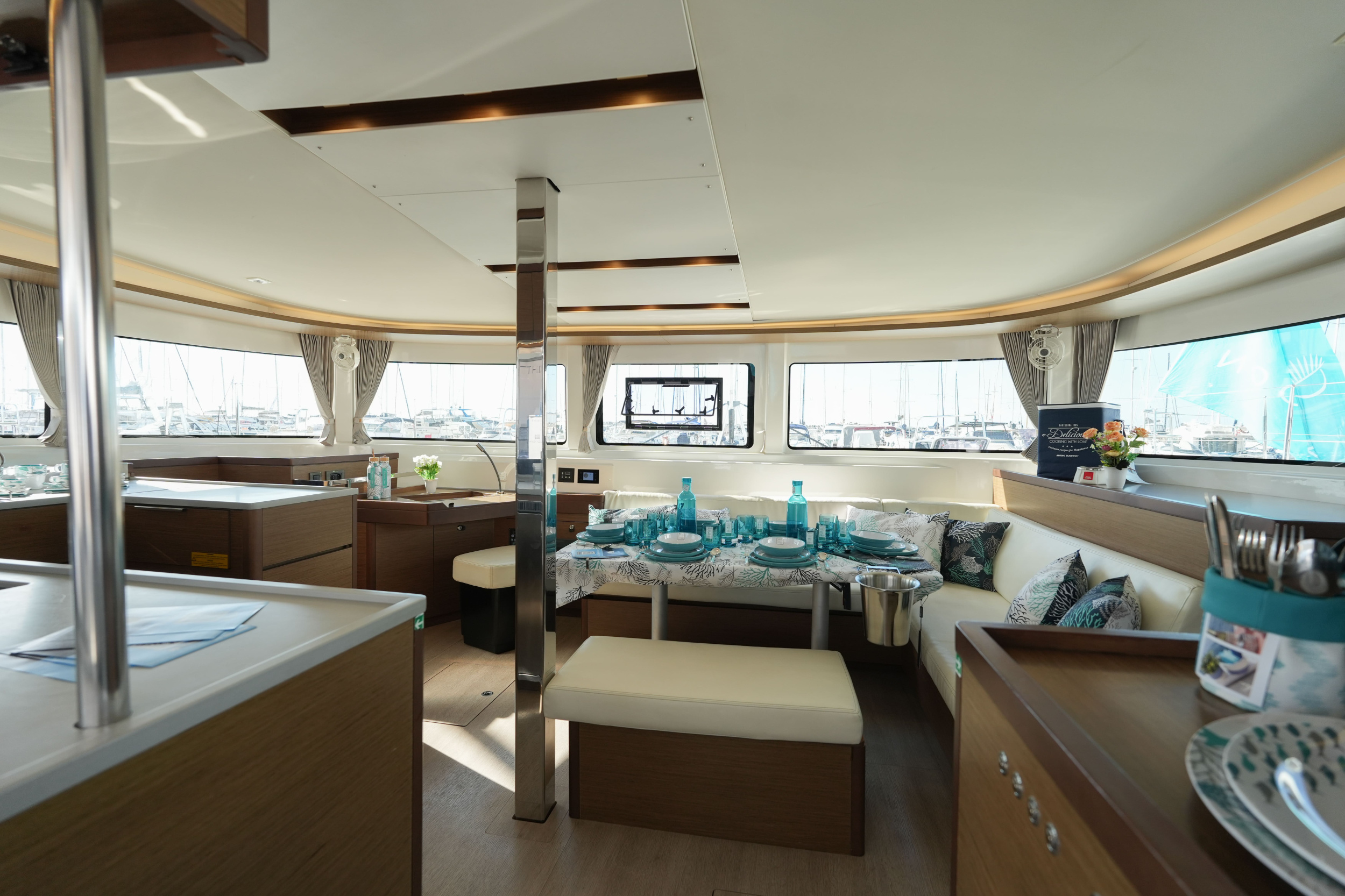 Lagoon 46 - 4 + 1 cab. — photo 15