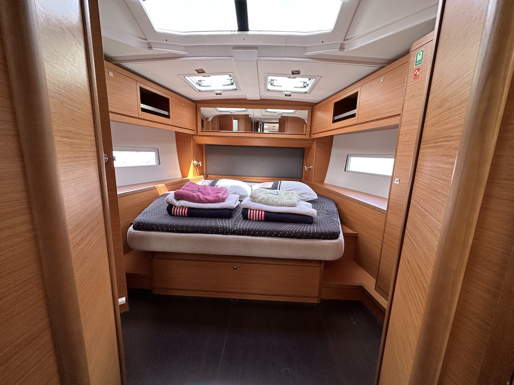 Dufour 470 - 4 + 1 cab. — photo 9