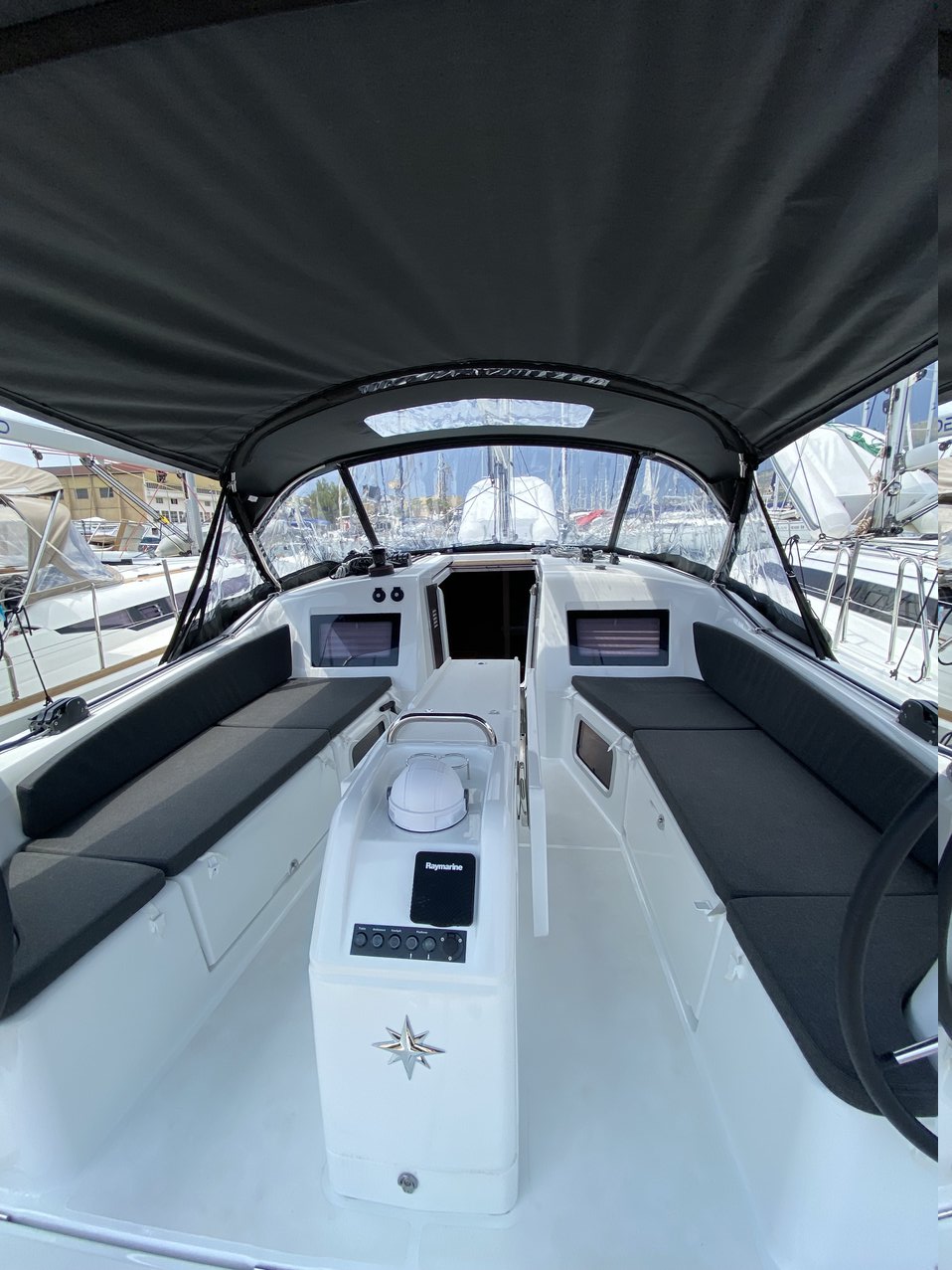 Sun Odyssey 410 - 3 cab. — photo 12