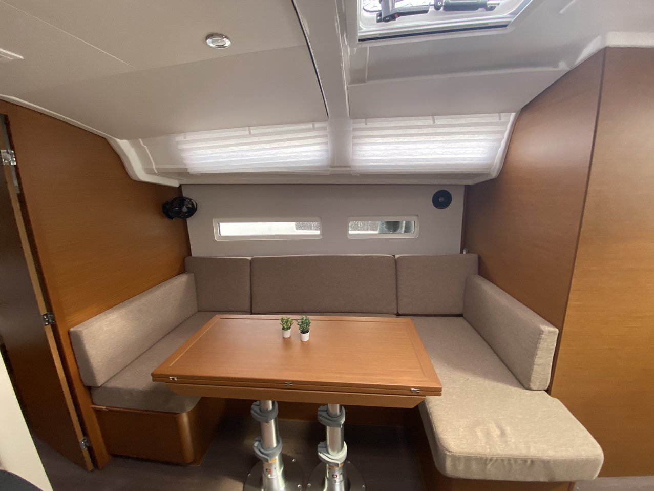Sun Odyssey 410 - 3 cab. — photo 4