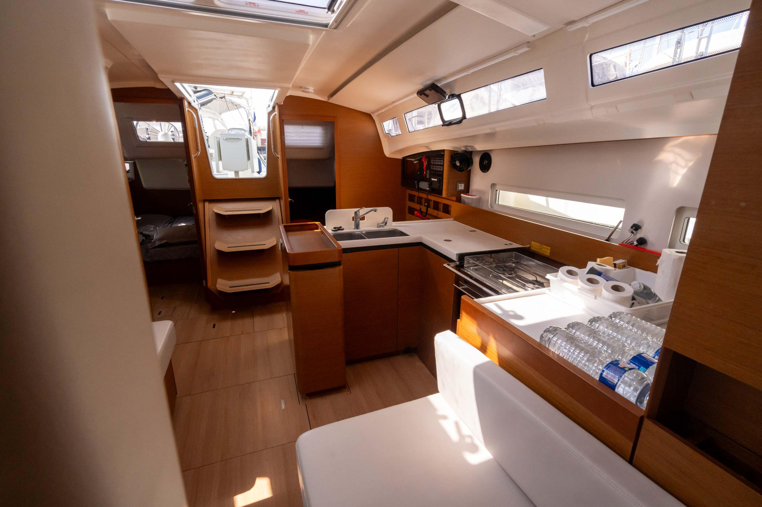 Sun Odyssey 410 - 3 cab. — photo 6