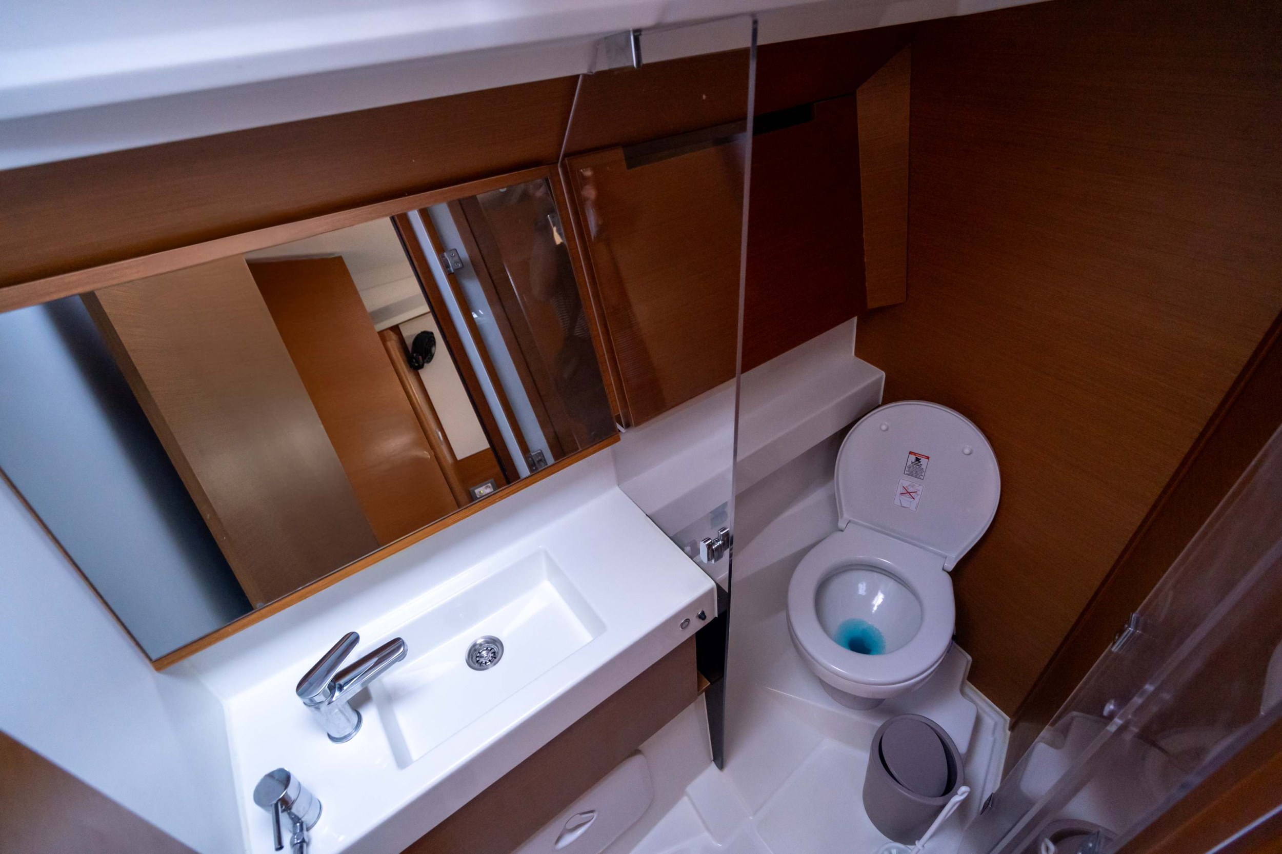Sun Odyssey 410 - 3 cab. — photo 12