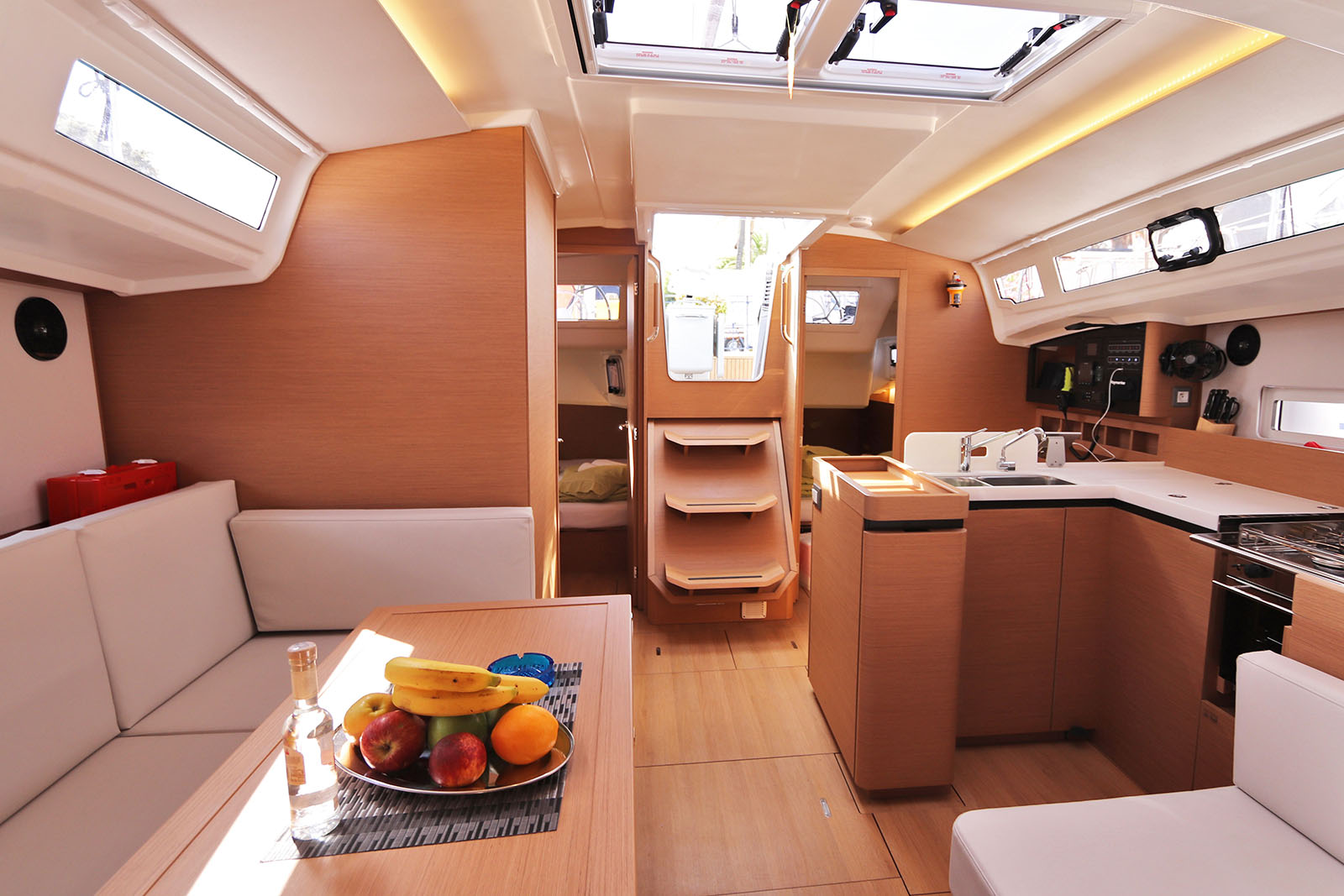 Sun Odyssey 410 - 3 cab. — photo 10