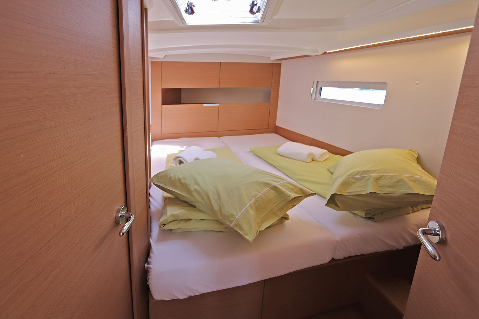 Sun Odyssey 410 - 3 cab. — photo 13
