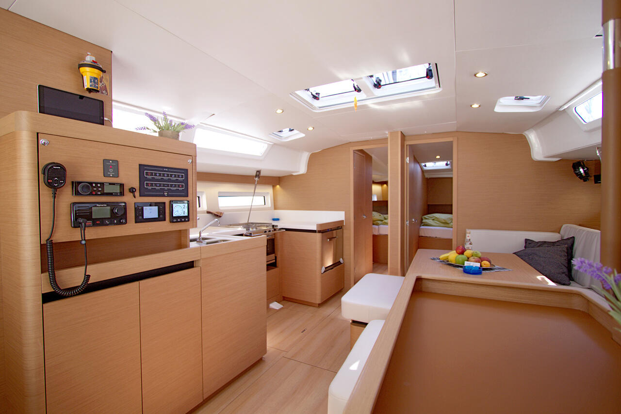 Sun Odyssey 490 - 5 cab. — photo 11