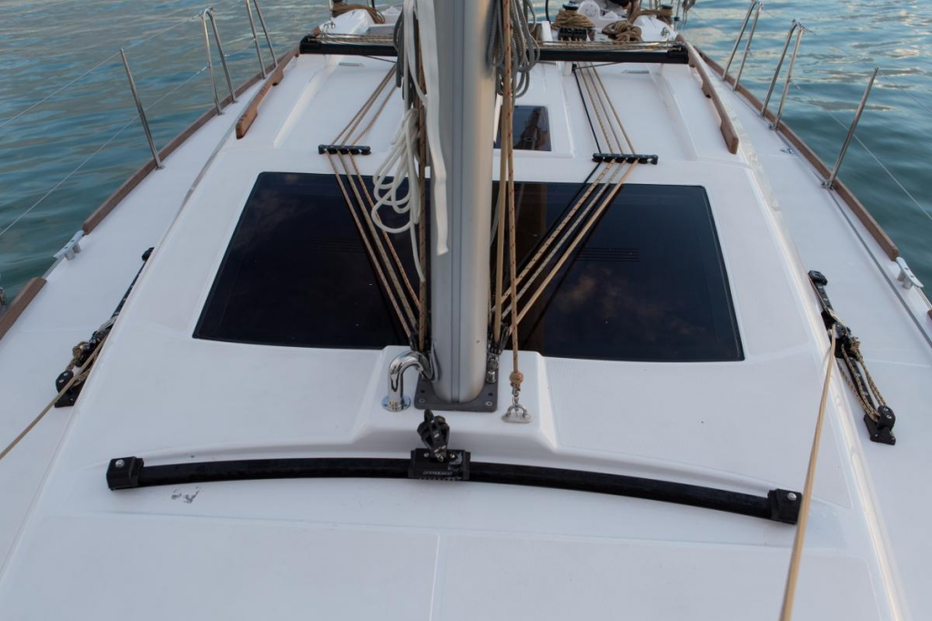 Dufour 382 GL — photo 9
