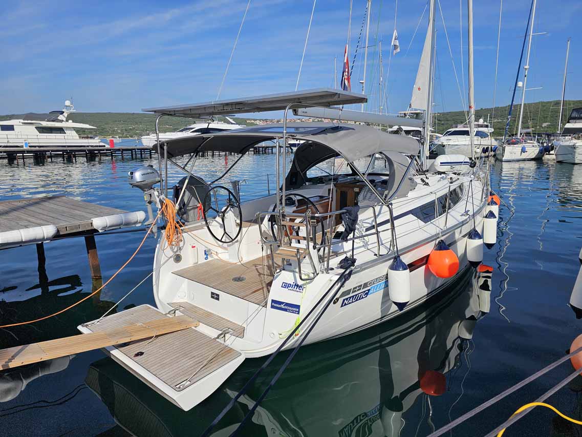 Bavaria Cruiser 34 - 2 cab. — photo 4