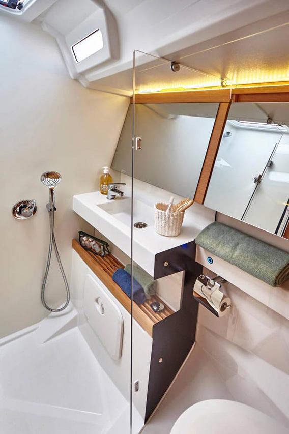 Sun Odyssey 440 - 4 cab. — photo 11