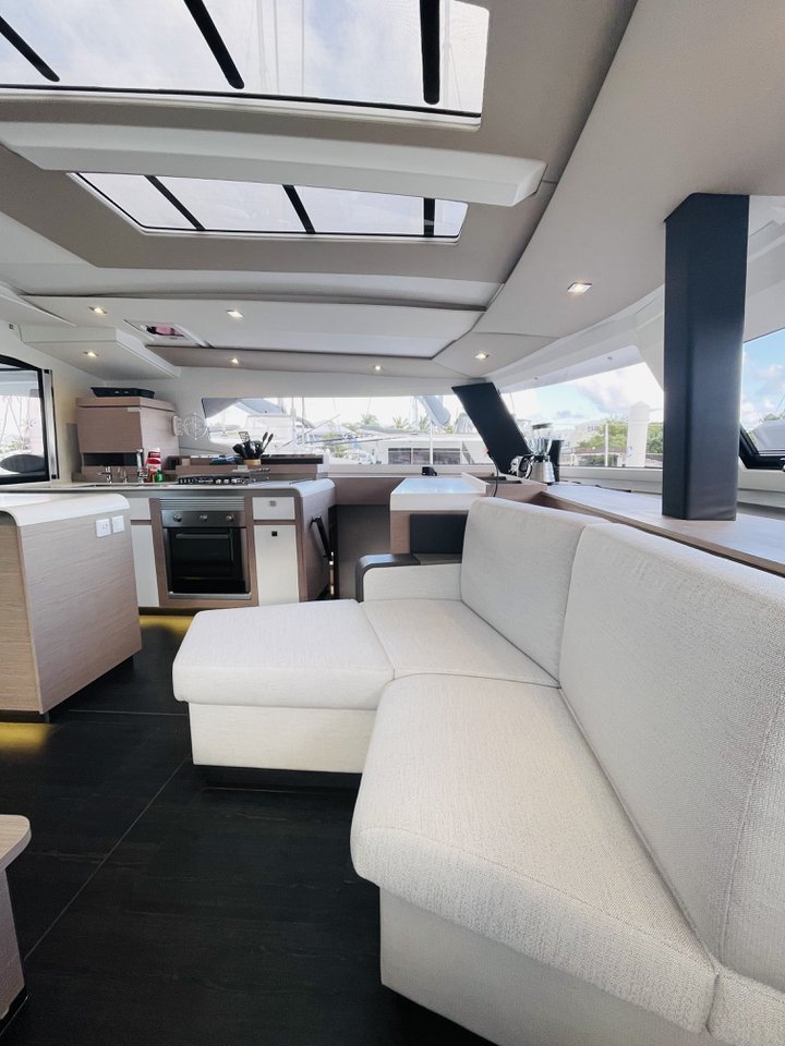 Fountaine Pajot Aura 51 — photo 4