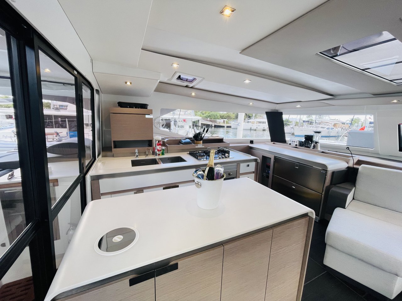 Fountaine Pajot Aura 51 — photo 7