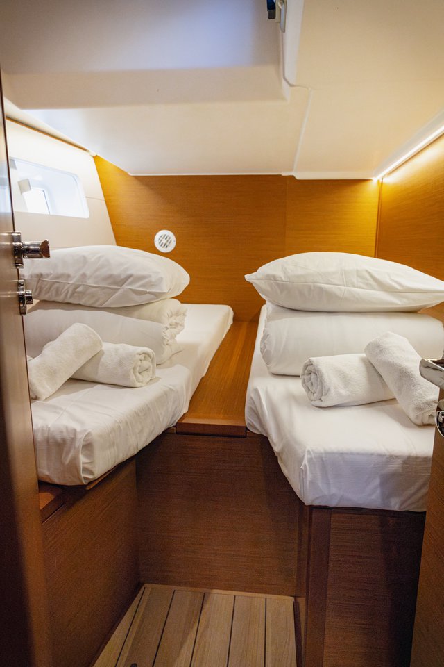 Jeanneau 54 - 5 + 1 cab. — photo 18