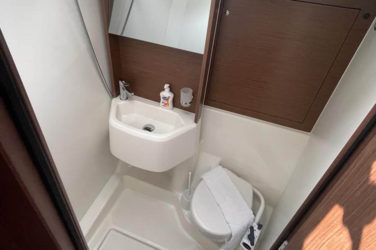 Oceanis 51.1 - 5 + 1 cab. — photo 15