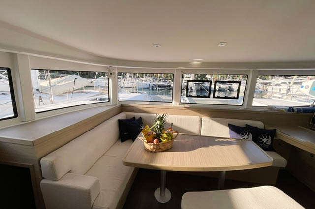 Lagoon 42 - 4 + 1 cab. — photo 17