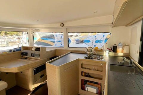 Lagoon 42 - 4 + 1 cab. — photo 18