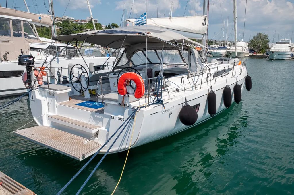 Oceanis 51.1 - 5 + 1 cab. — photo 3
