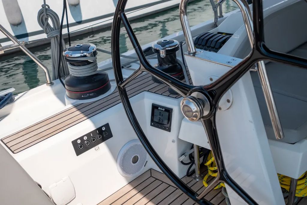 Oceanis 51.1 - 5 + 1 cab. — photo 7