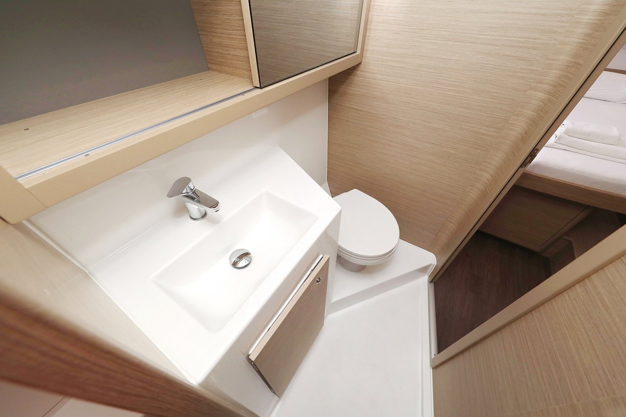 Lagoon 42 - 4 + 2 cab. — photo 15