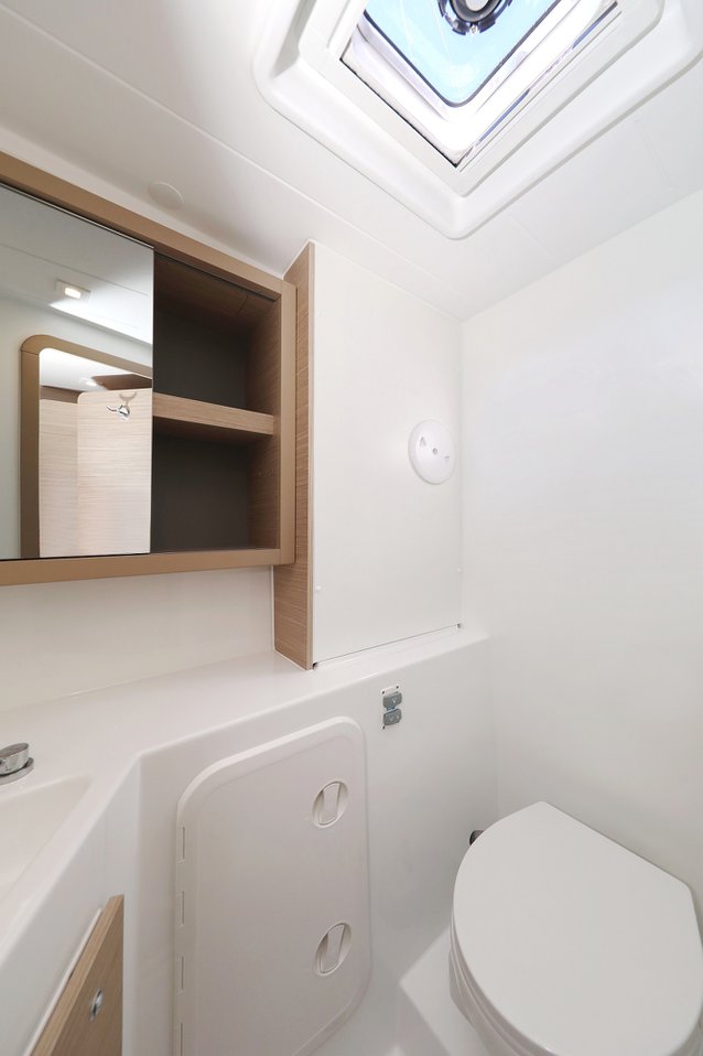 Lagoon 42 - 4 + 2 cab. — photo 16