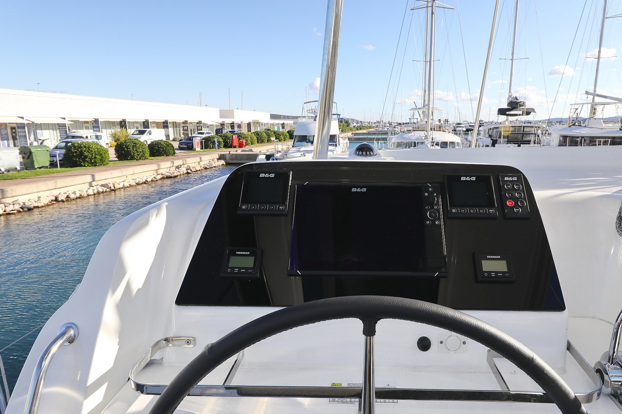 Lagoon 42 - 4 + 2 cab. — photo 10