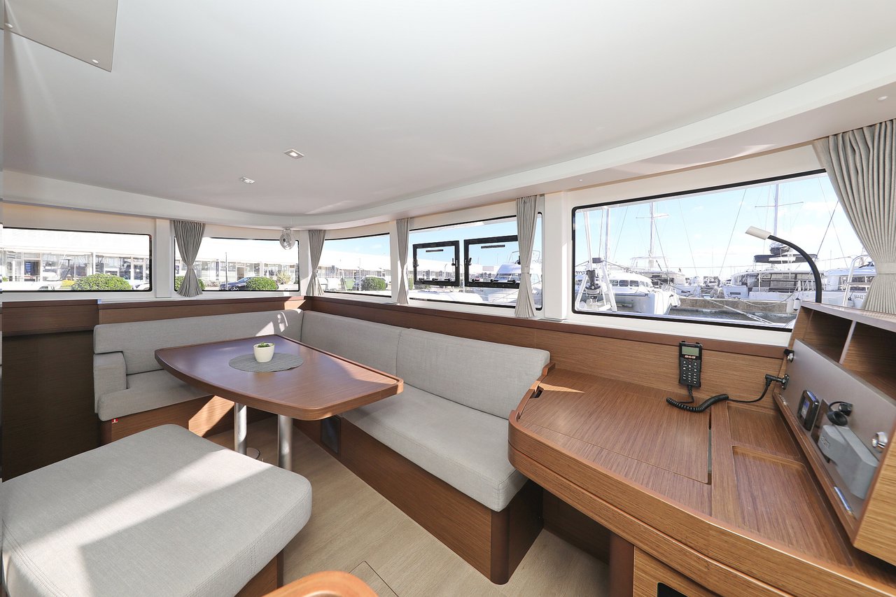 Lagoon 42 - 4 + 2 cab. — photo 20