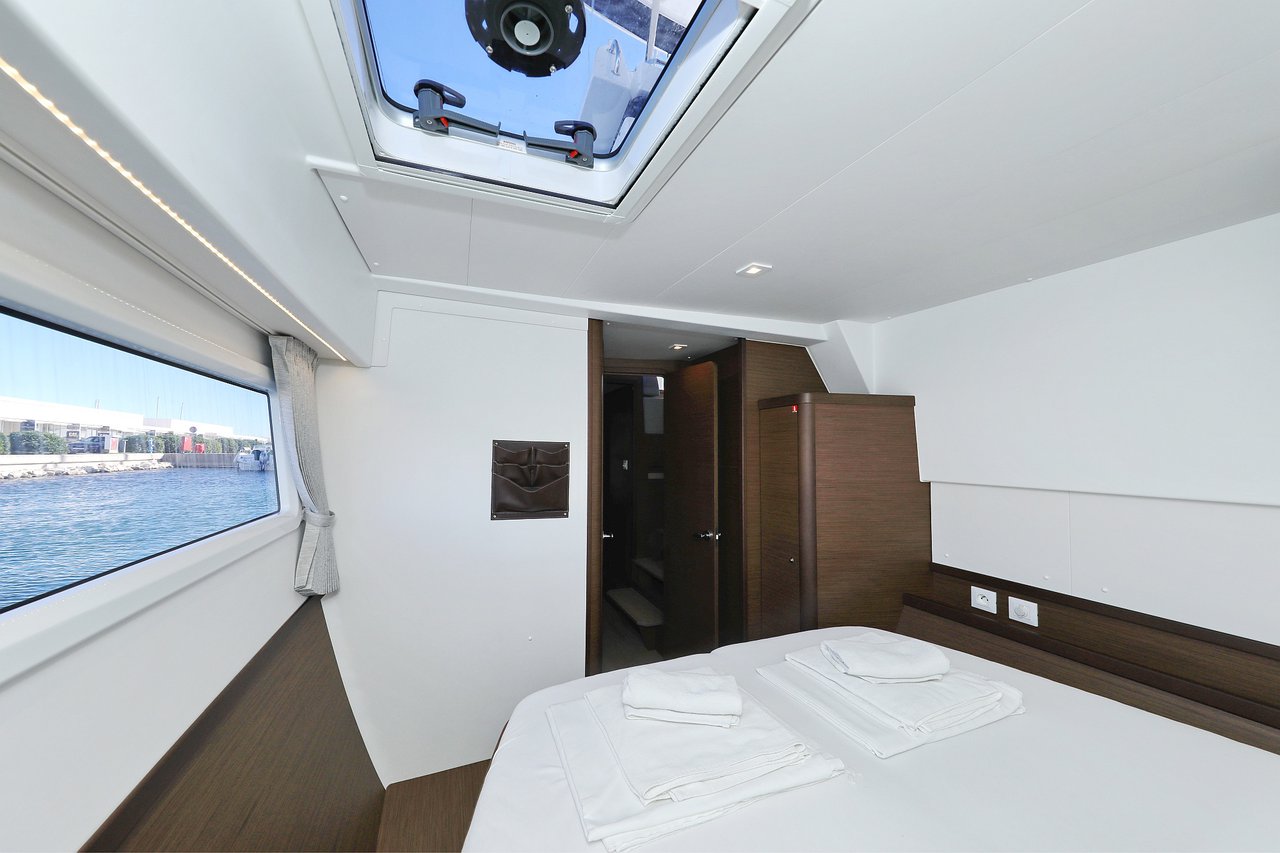 Lagoon 42 - 4 + 2 cab. — photo 39