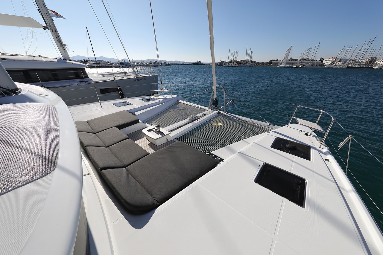 Lagoon 51 OW - 4 + 1 cab. — photo 6