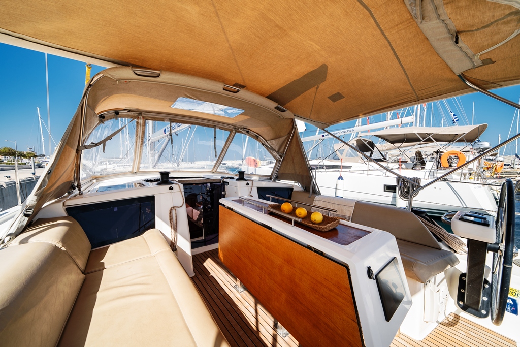 Dufour 390 GL — photo 3