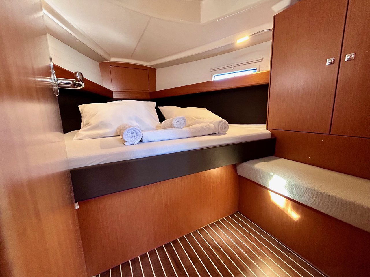 Bavaria Cruiser 37 - 3 cab. — photo 11