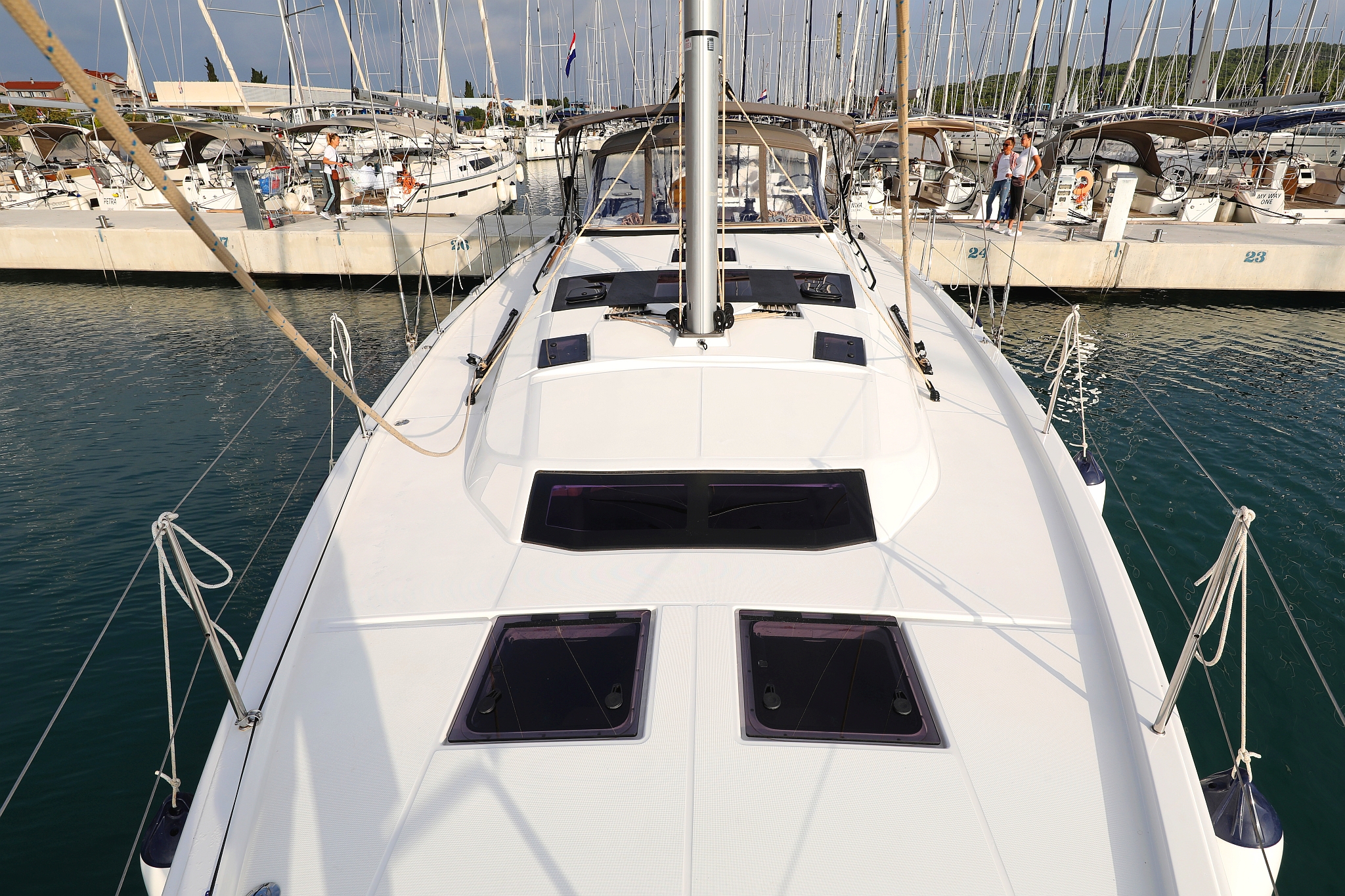 Dufour 470 - 4 cab. — photo 11
