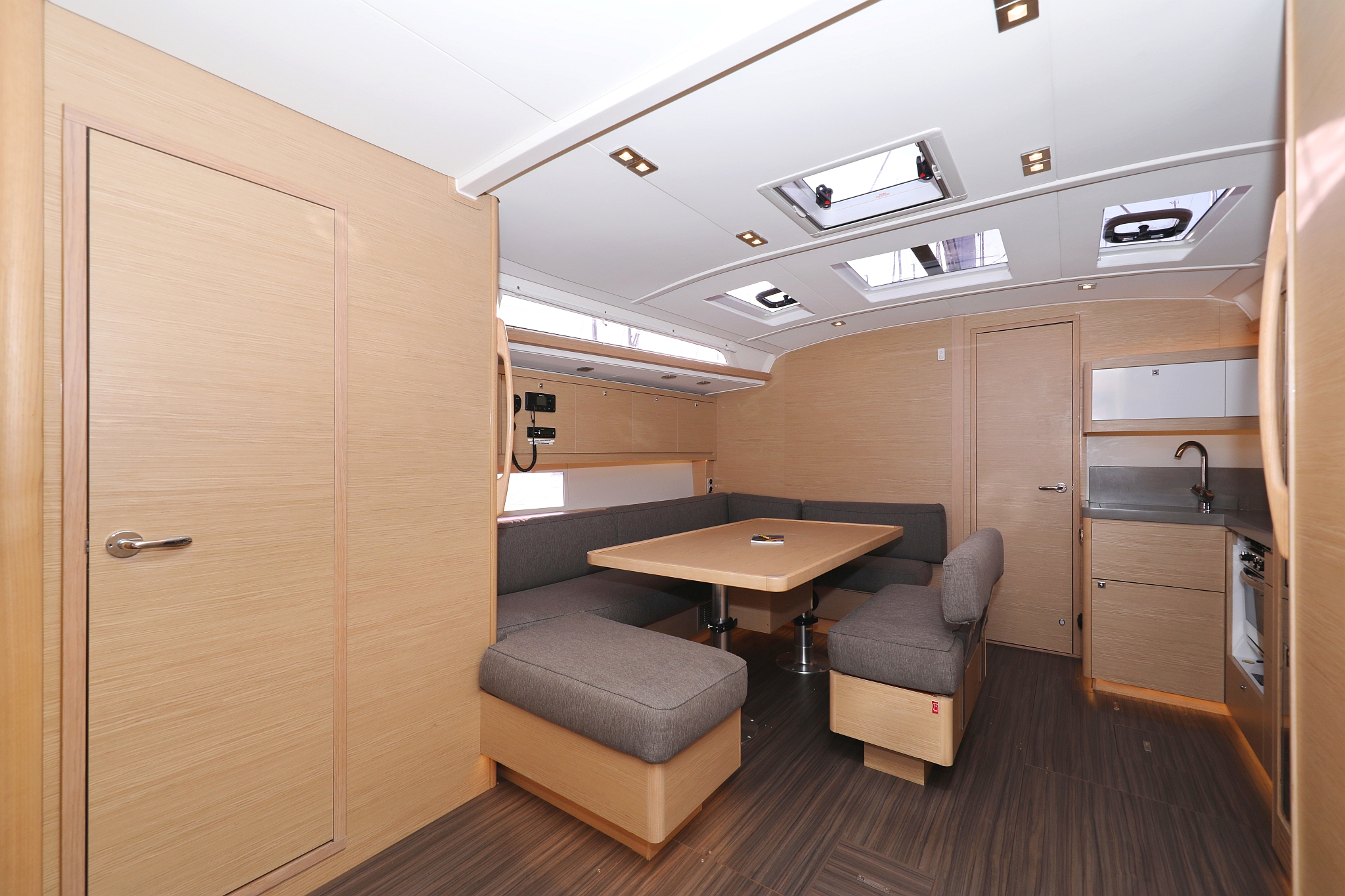 Dufour 470 - 4 cab. — photo 14